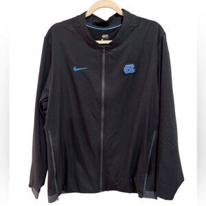 Nike Zip Up University of North Carolina Warm Up Jacket with logo Size Large